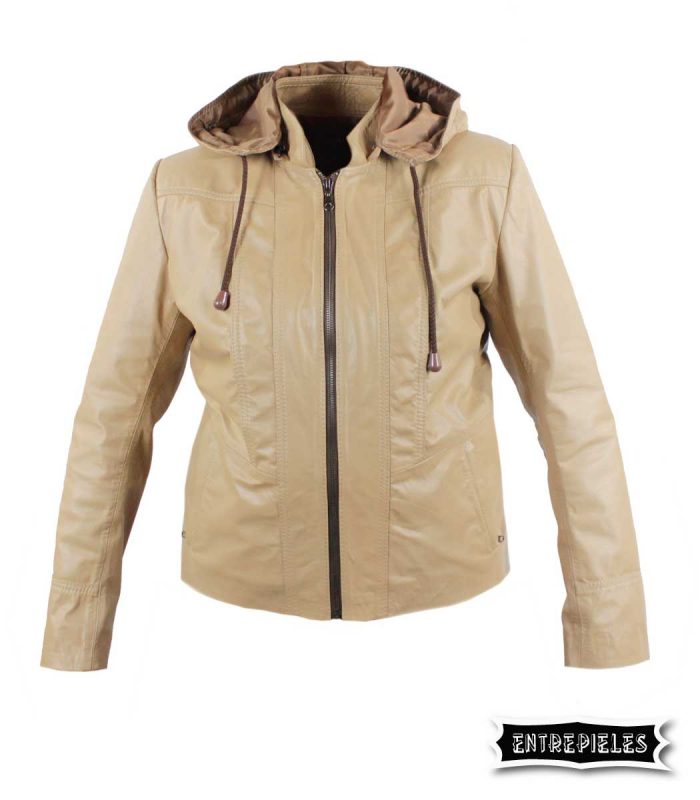 Chaquetas para dama en cuero beige