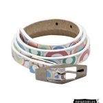 Cinturón en cuero estampado