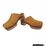 Zueco en madera y cuero piel mostaza