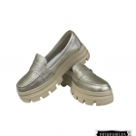 Mocasines dorados con plataforma